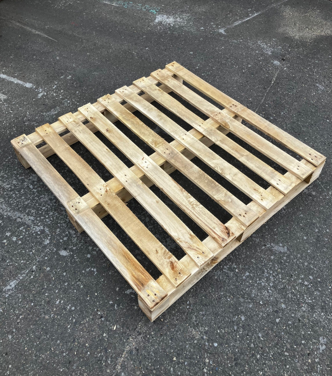 NO.14　【中古】木製パレット1100×1100×140ｈ
