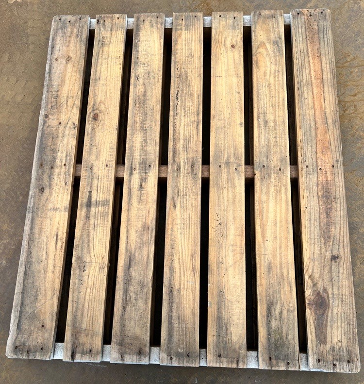 NO.19　【中古】木製パレット1100×1300×130