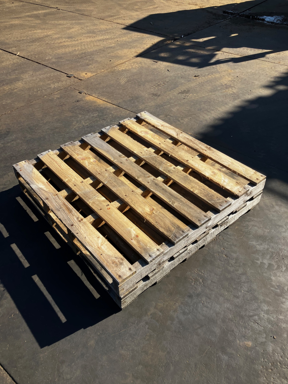 NO.25　【中古】木製パレット1140×1140×110ｈ